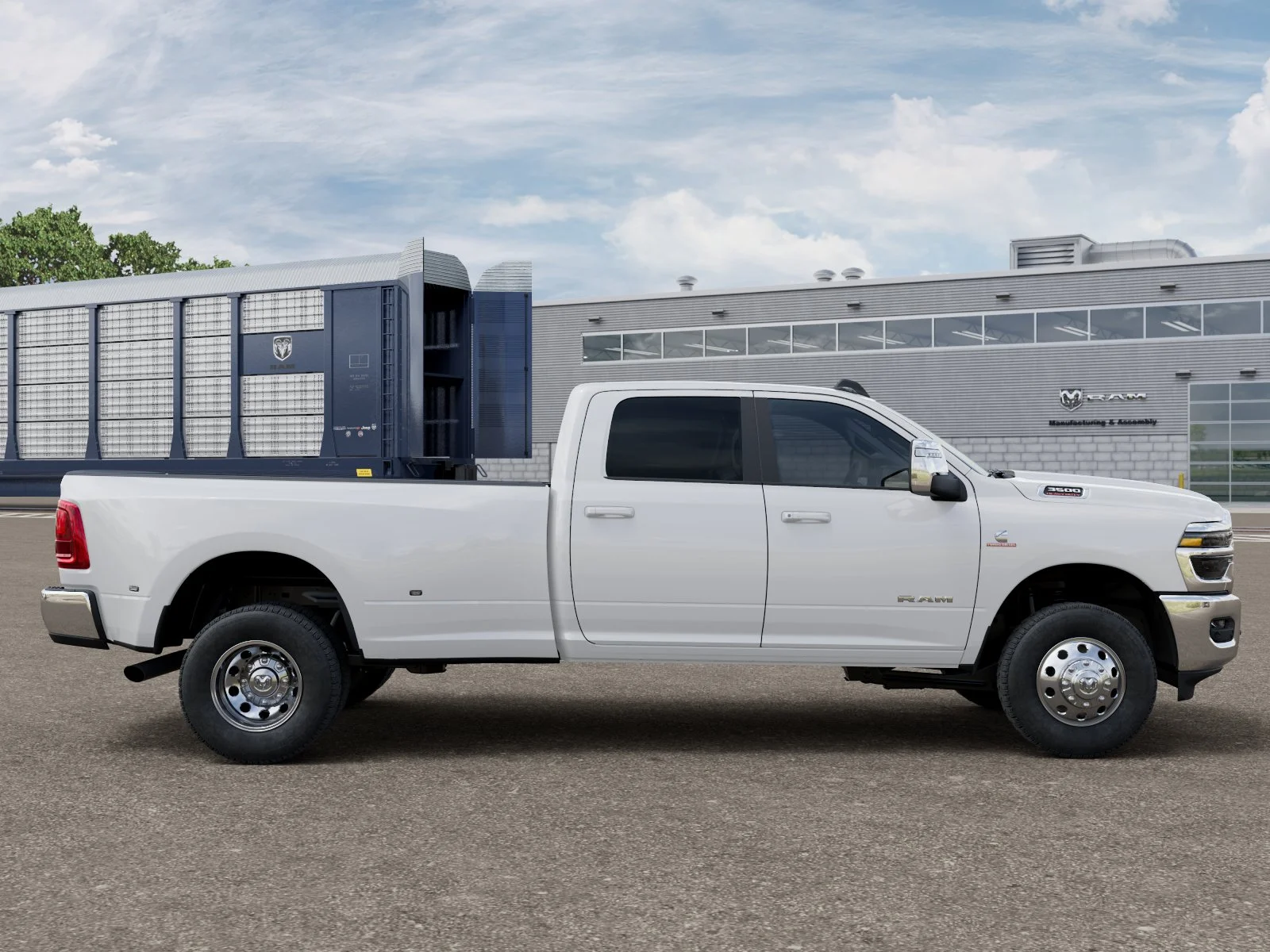 New 2026 Bright White Clear-Coat Exterior Paint RAM LARAMIE image 21