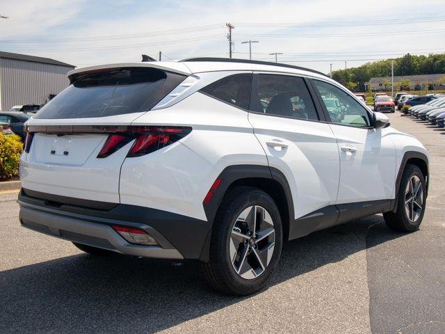 New 2026 White Hyundai SEL FWD image 13