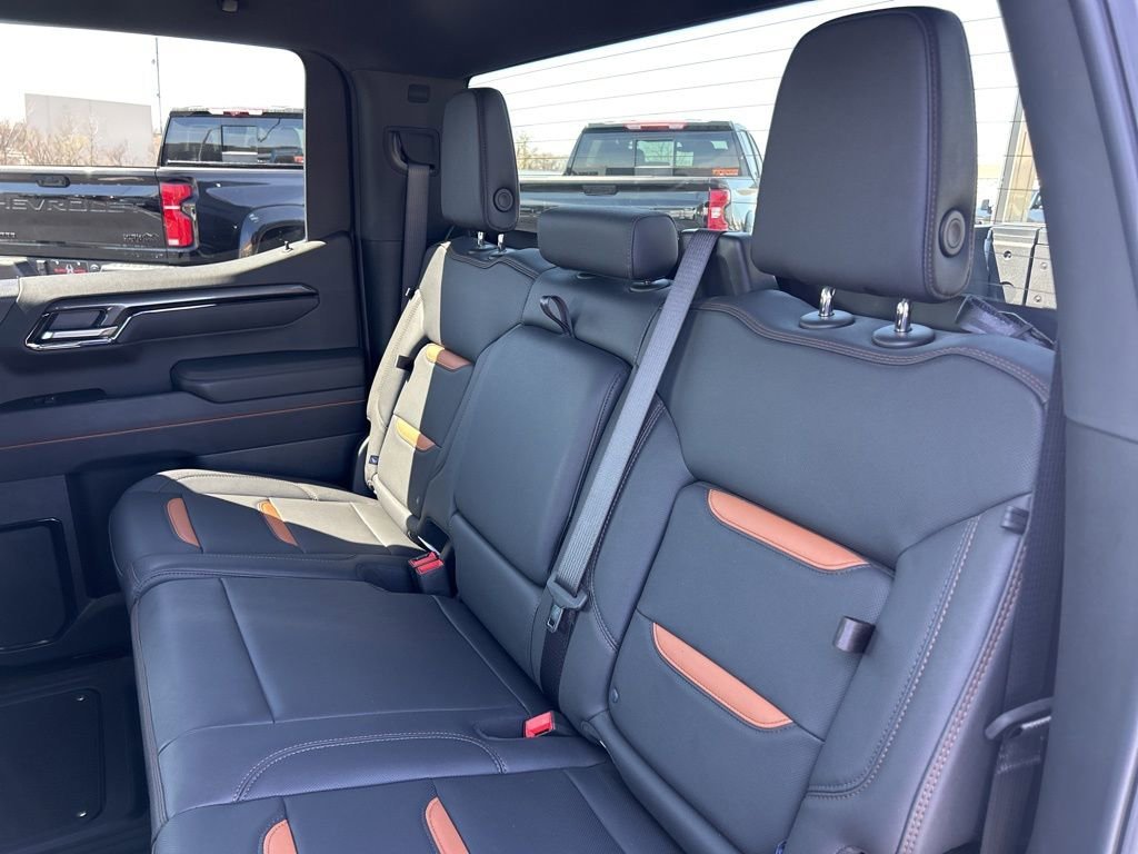 Used 2025 Summit White GMC AT4 image 48