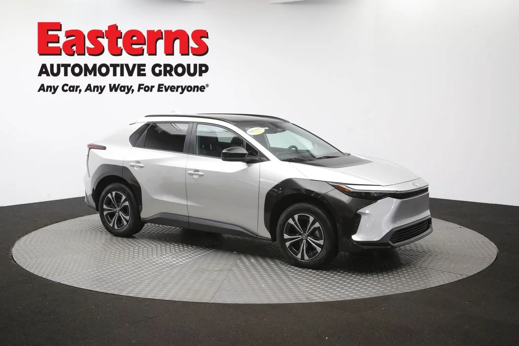 Used 2024 Silver Toyota XLE image 50