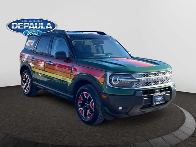Used 2025 Green Metallic Ford Free Wheeling image 9
