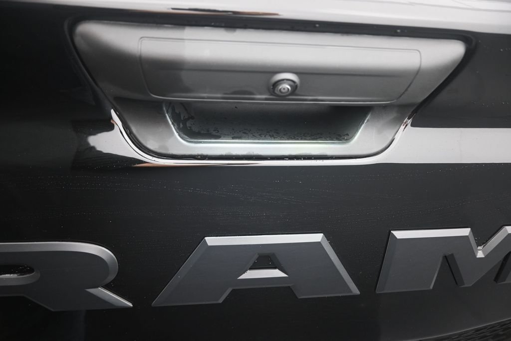 New 2026 Diamond Black Crystal Pearlcoat RAM Express image 23
