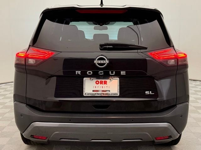 Used 2023 Super Black Nissan SL image 16