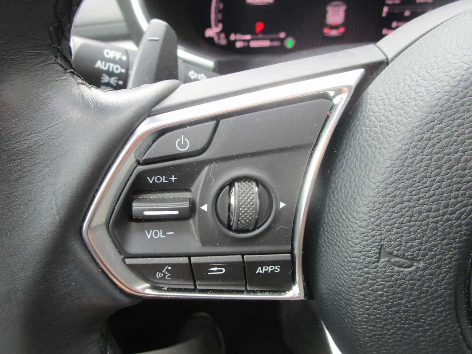 Certified Used 2024 Platinum White Pearl Acura  image 33