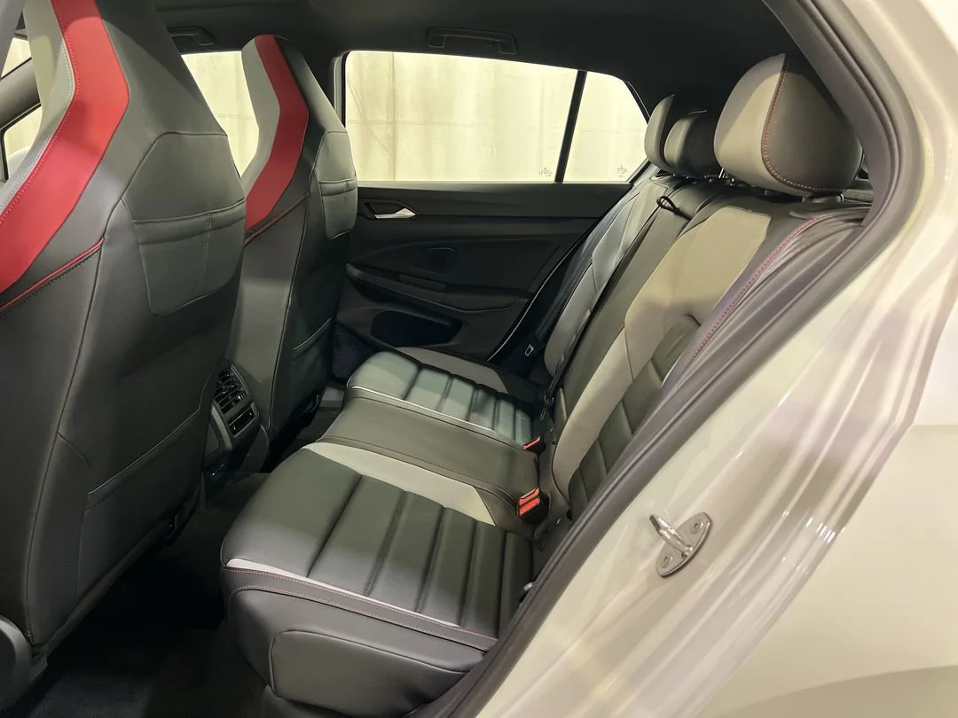 New 2026 Opal White Pearl Volkswagen Autobahn image 19