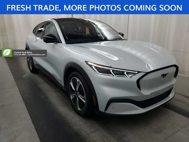 Used 2023 White Ford Premium image 1