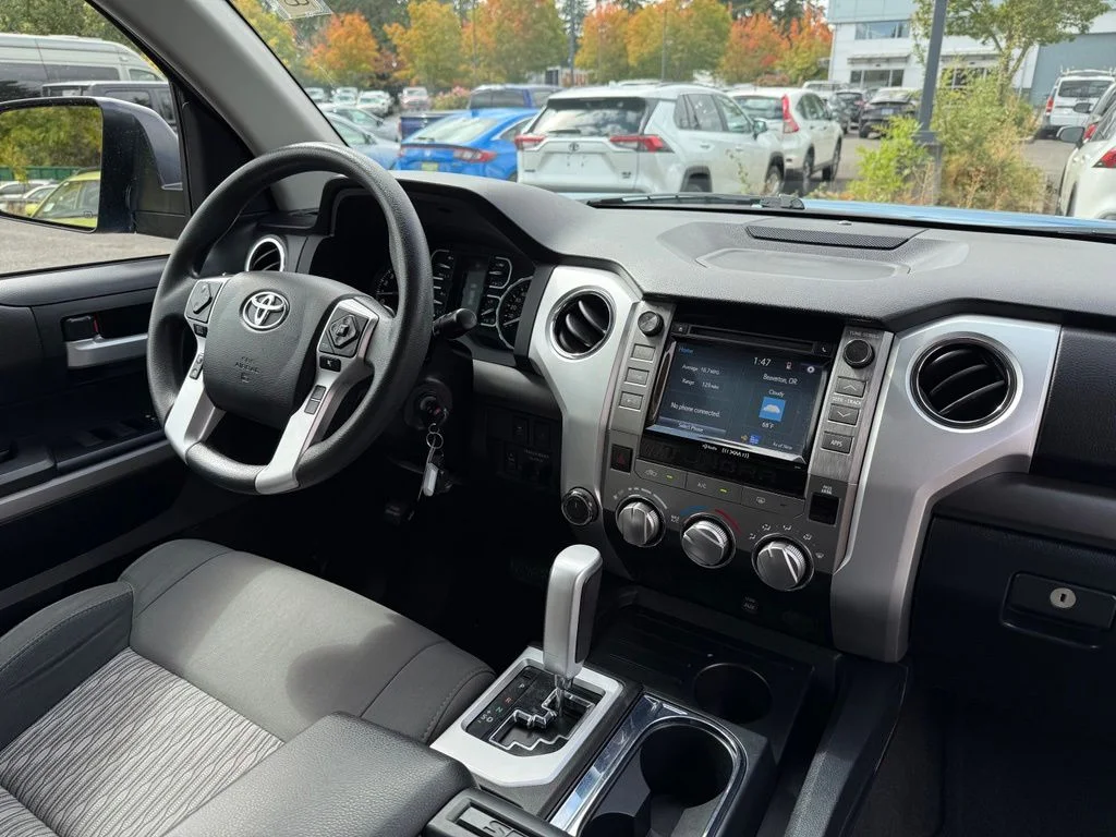 Used 2019 Blue Toyota SR5 image 21