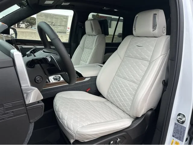 New 2026 Vibrant White Tricoat Cadillac Platinum Sport image 20