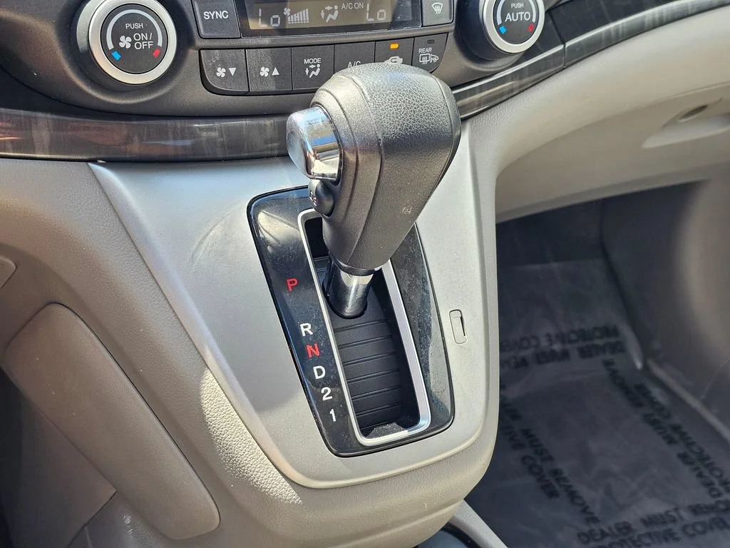 Used 2014  Honda EX-L image 35