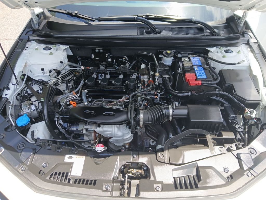 Used 2024 White Honda EX image 21