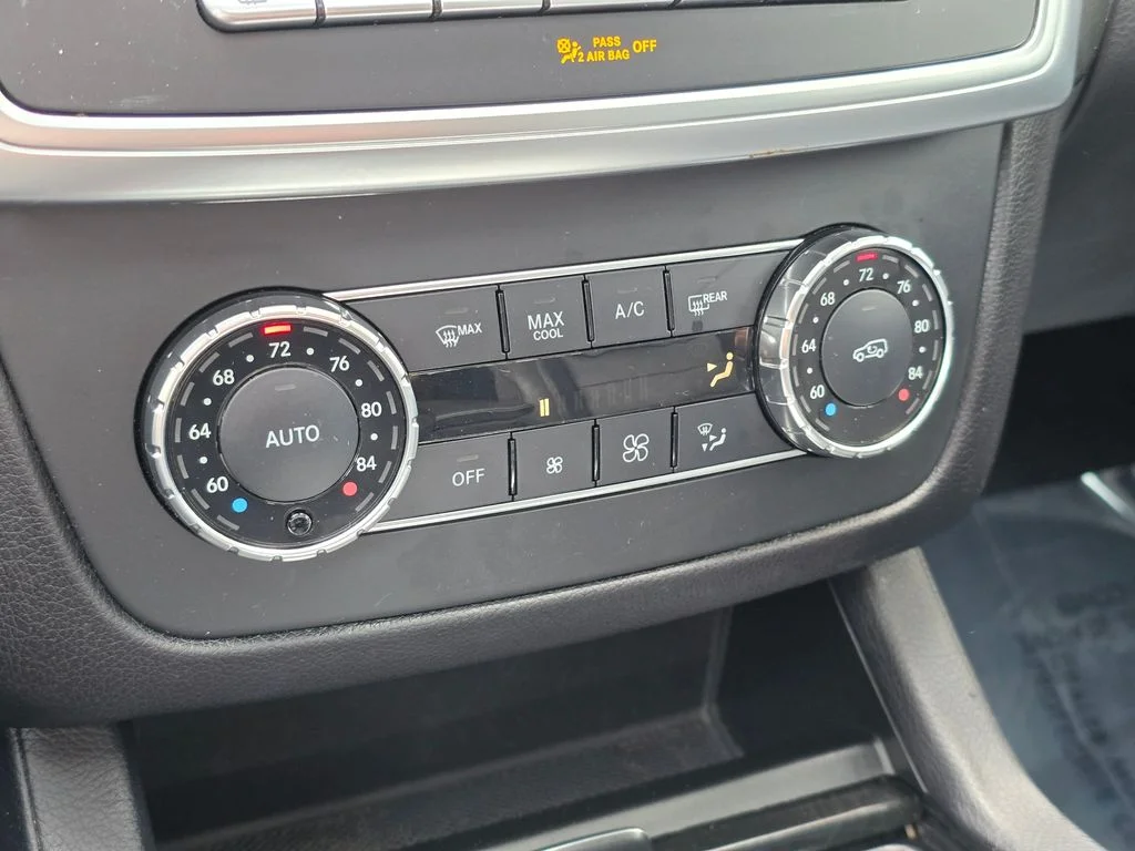 Used 2015  Mercedes-Benz ML 250 image 28