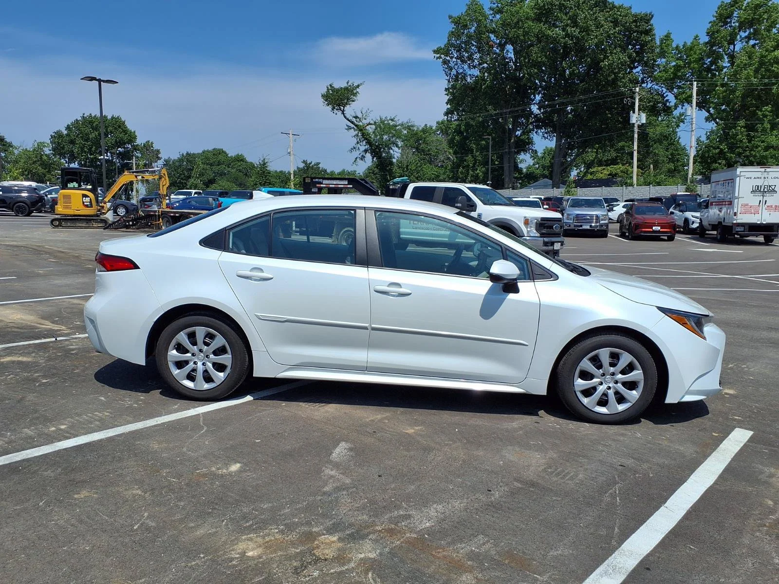 Certified Used 2025 Pearl Toyota LE image 2