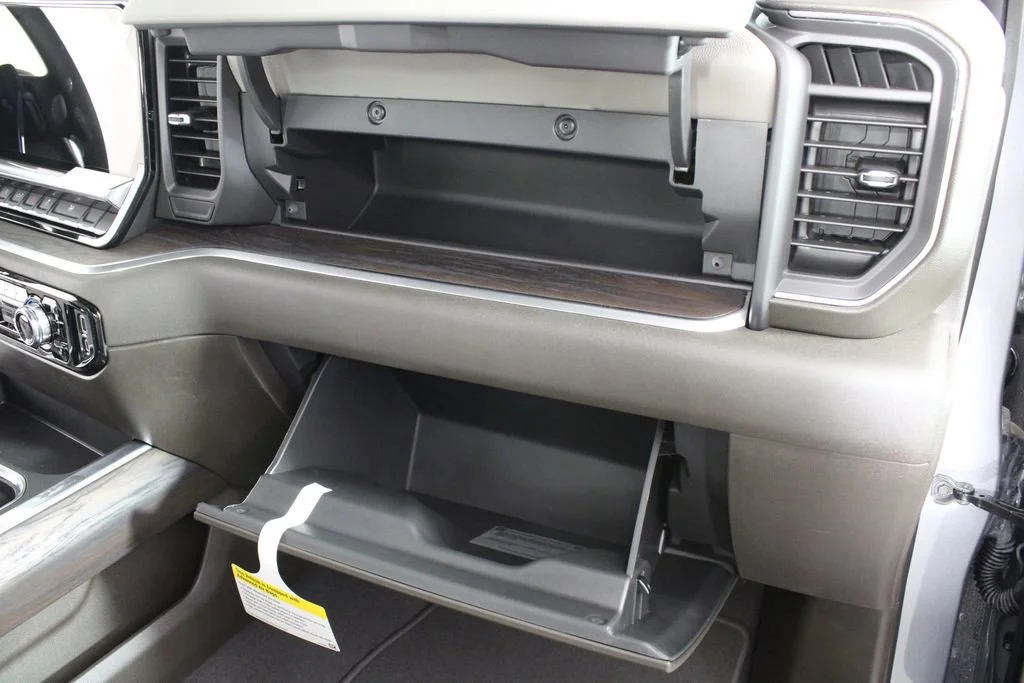 2026 GMC Sierra 1500 SLT - Photo 19