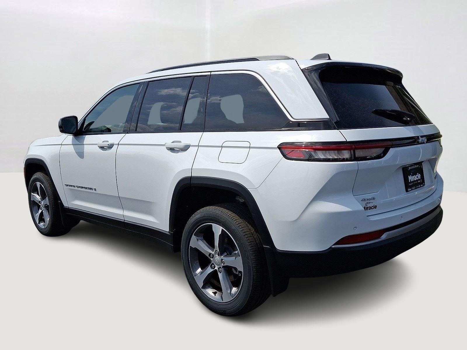 New 2026 Bright White Clearcoat Jeep Limited image 5