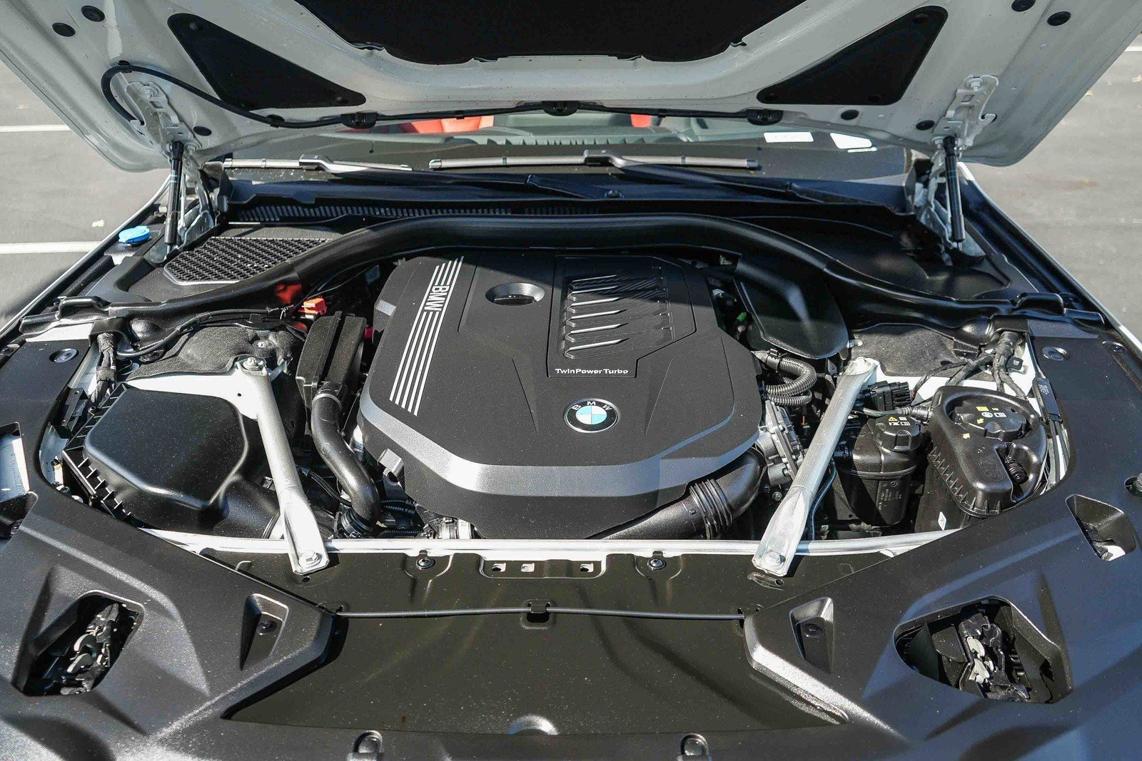 2025 BMW 8 Series 840i - Photo 31