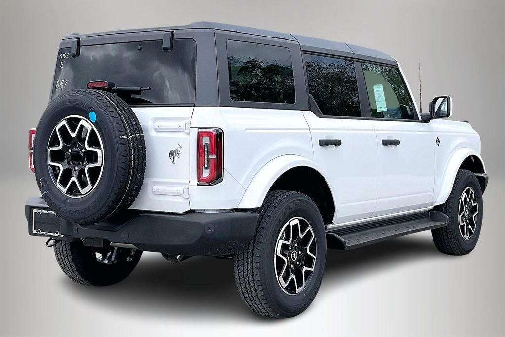 New 2026 Ford Bronco Outer Banks 4D Sport Utility