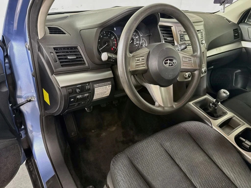 Used 2011 Blue Subaru 2.5i image 9