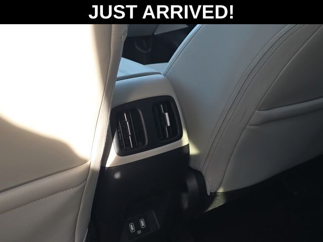 Certified Used 2024 Black Hyundai SEL image 10