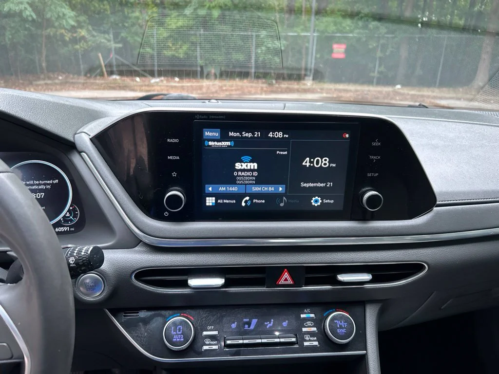 Used 2020 Red Hyundai SEL image 17