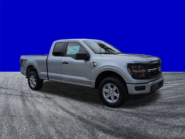 New 2026 Iconic Silver Metallic Ford XLT image 2