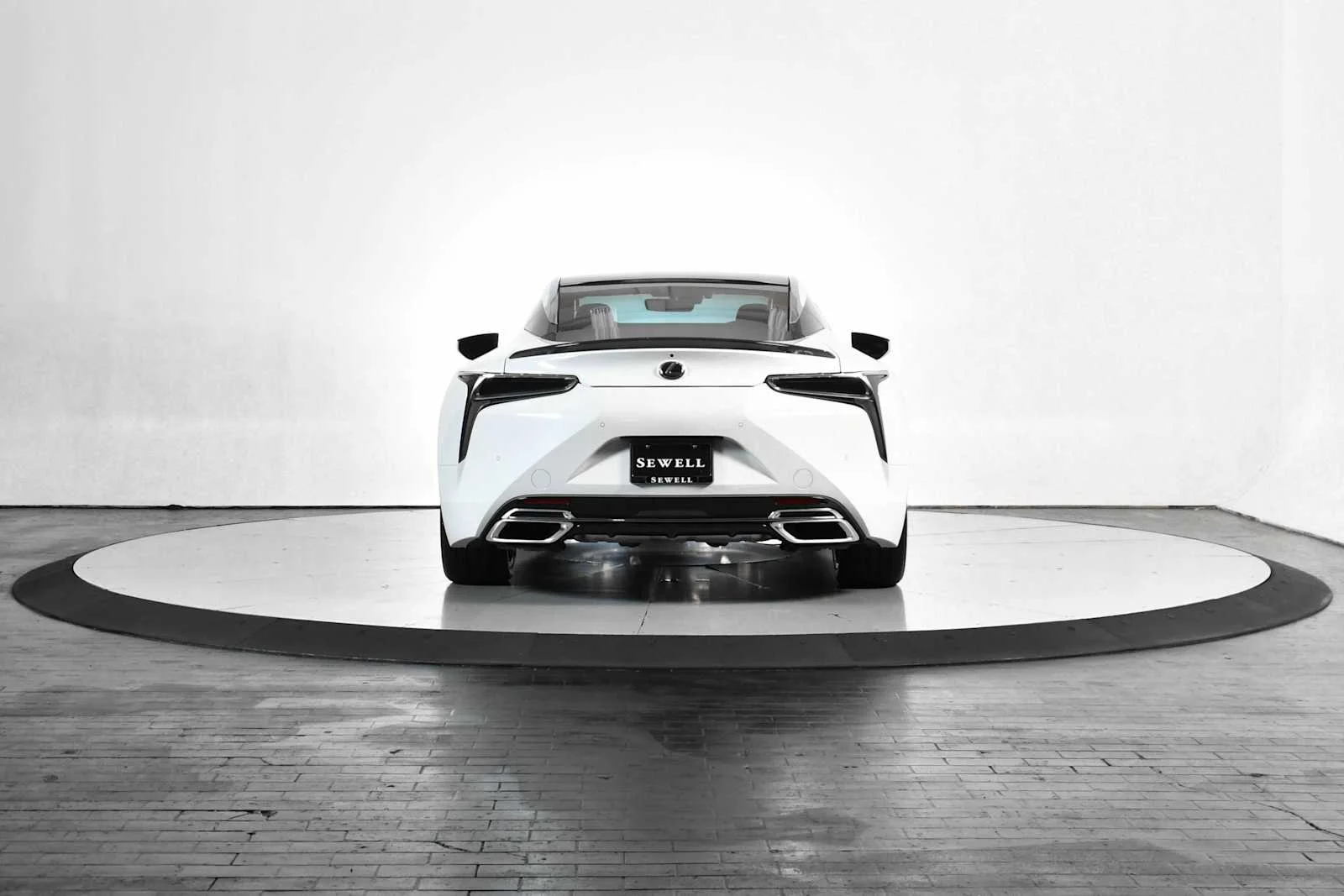 Certified Used 2021 ULTRA WHITE Lexus  image 4