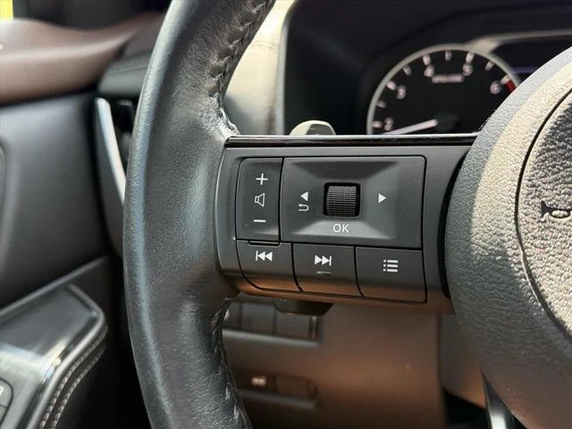 Used 2023 Black Nissan SV image 20
