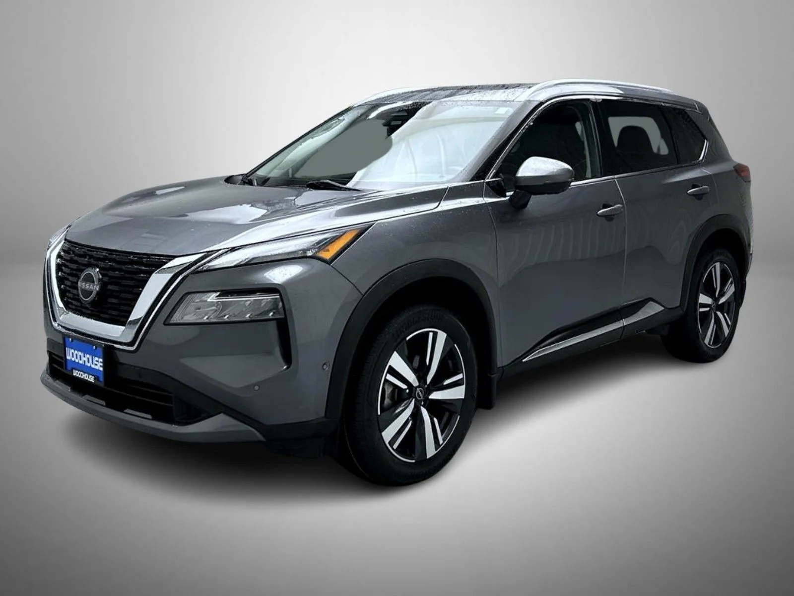 Used 2023 Gray Nissan SL image 1