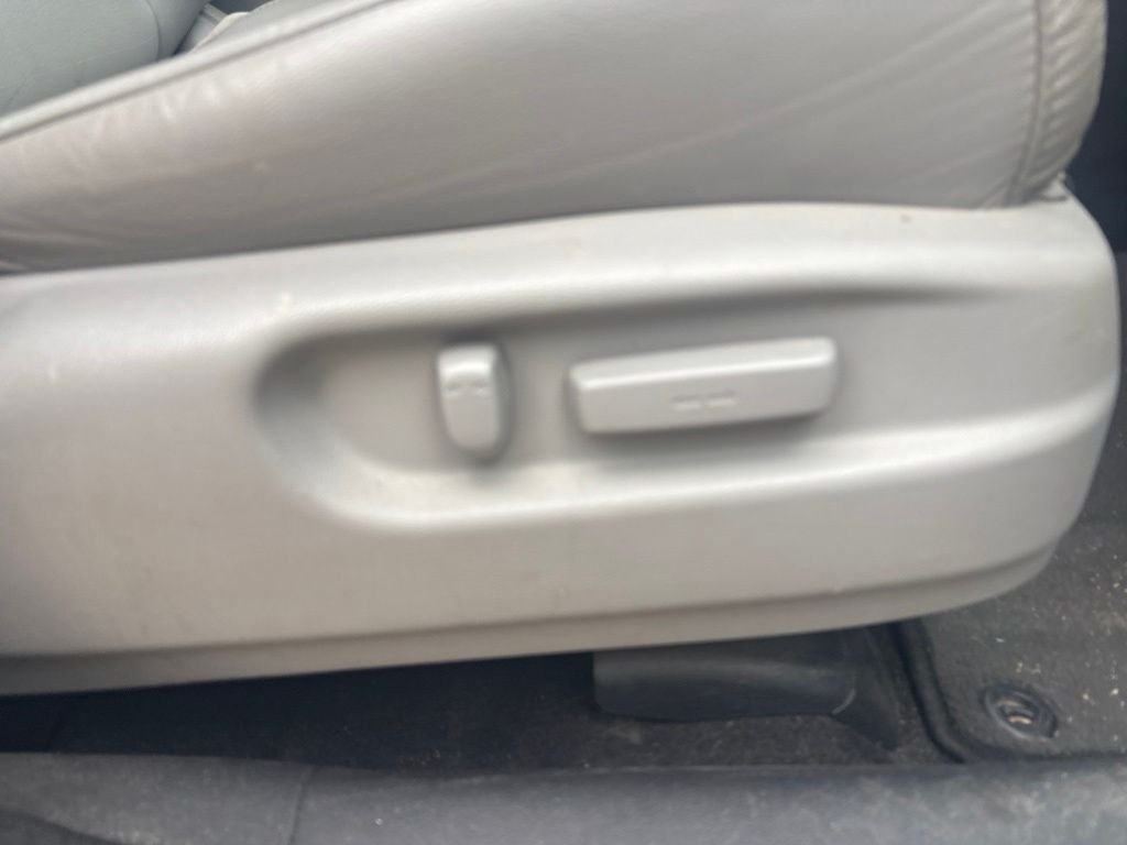 Used 2016 Gray Honda EX-L image 29