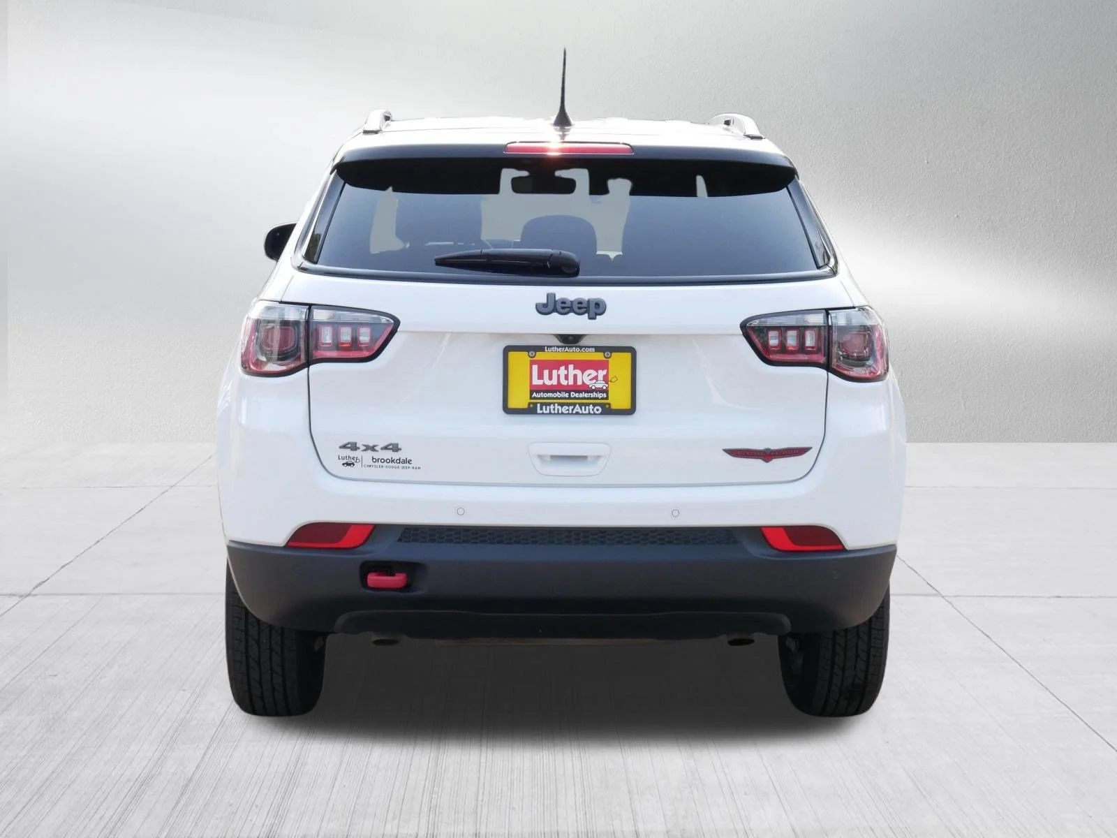 Used 2025 Bright White Clearcoat Jeep Trailhawk image 6