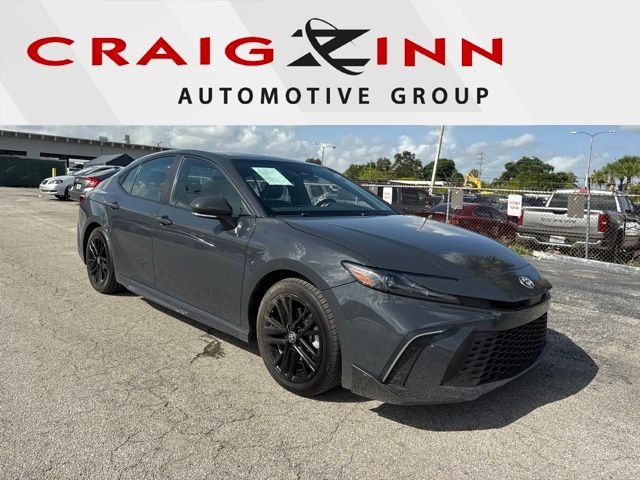 2025 Toyota Camry SE