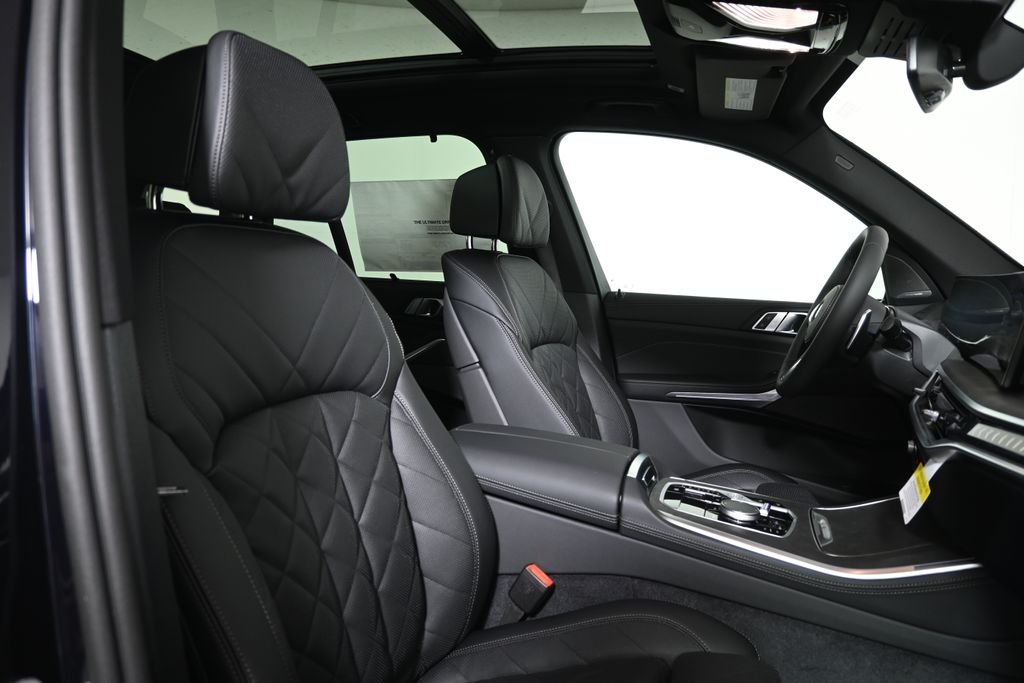 New 2026 Carbon Black Metallic BMW xDrive40i image 34