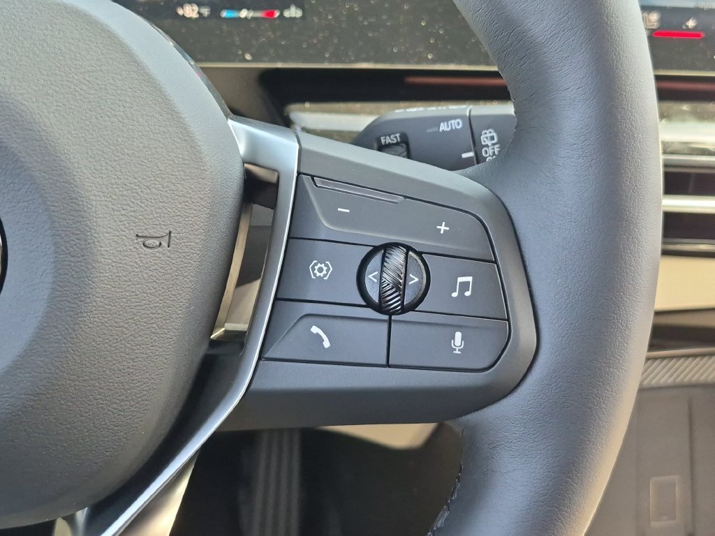 Used 2026 Silver BMW xDrive28i image 34