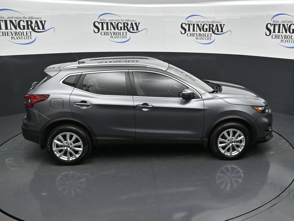 Used 2022 Gray Nissan SV FWD Xtronic CVT image 25