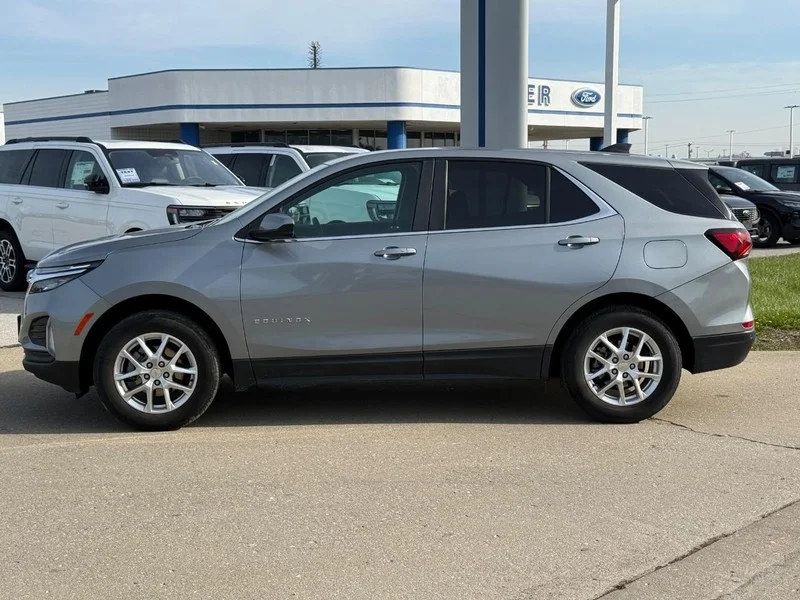 Used 2024 Chevrolet Equinox LT with VIN 3GNAXUEG7RL331386 for sale in Granite City, IL