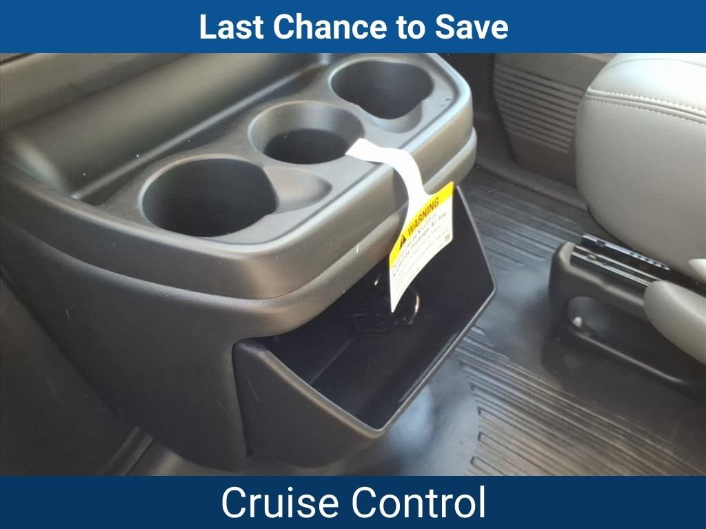 2025 Chevrolet Express Cargo Work Van - Photo 13