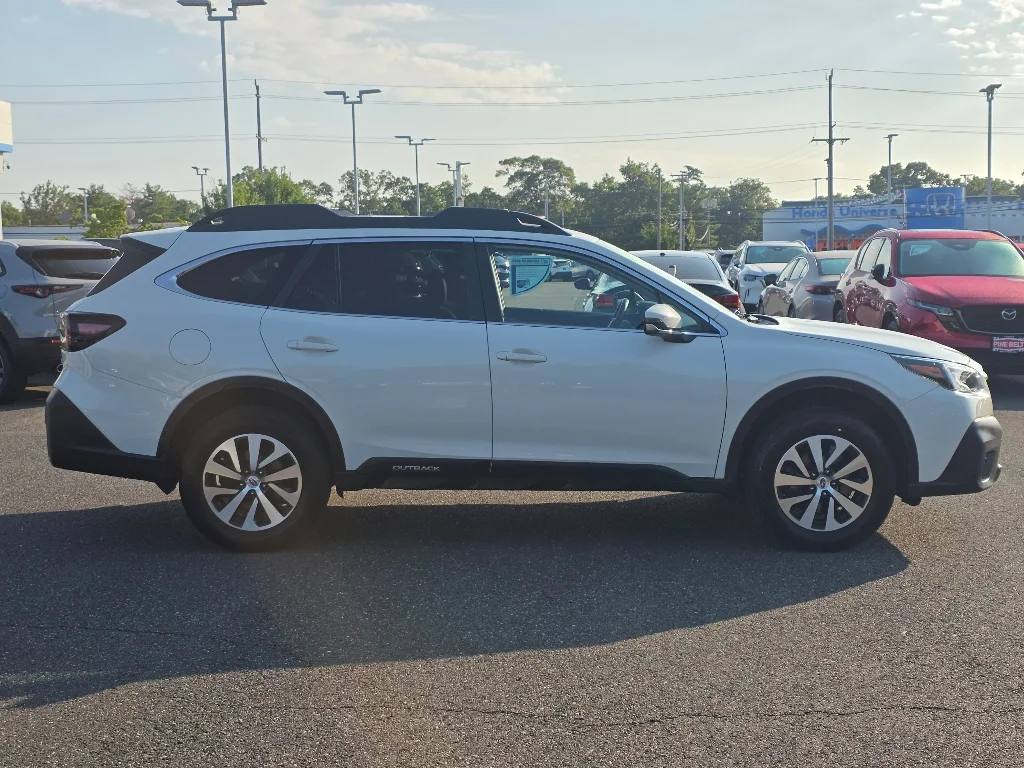 Used 2022 White Subaru Premium image 18