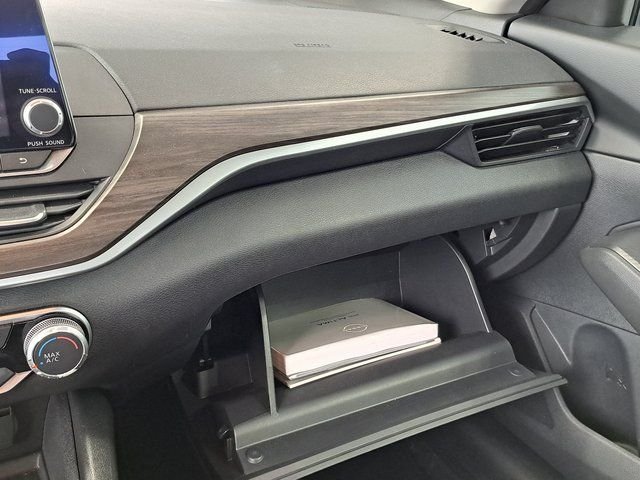 Used 2025 Gray Nissan 2.5 SV image 19