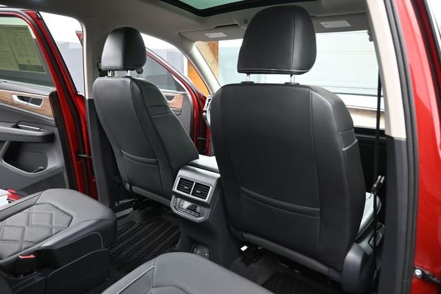Used 2024 Red Volkswagen 2.0T SE w/Technology image 29