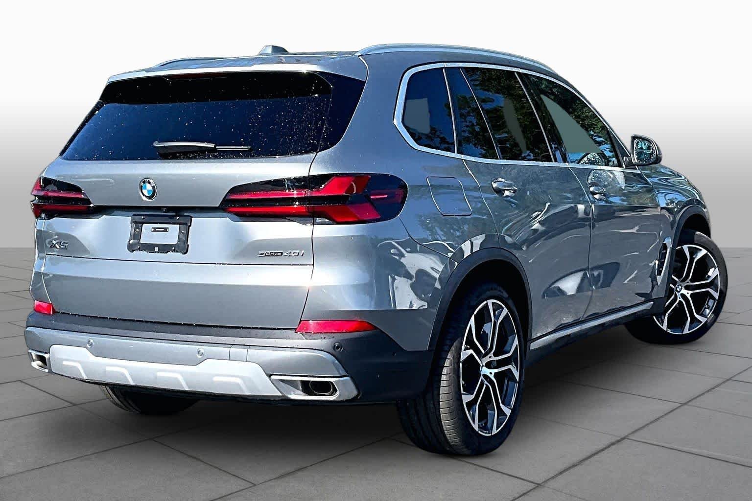 Certified Used 2025 Skyscraper Grey Metallic BMW sDrive40i image 13