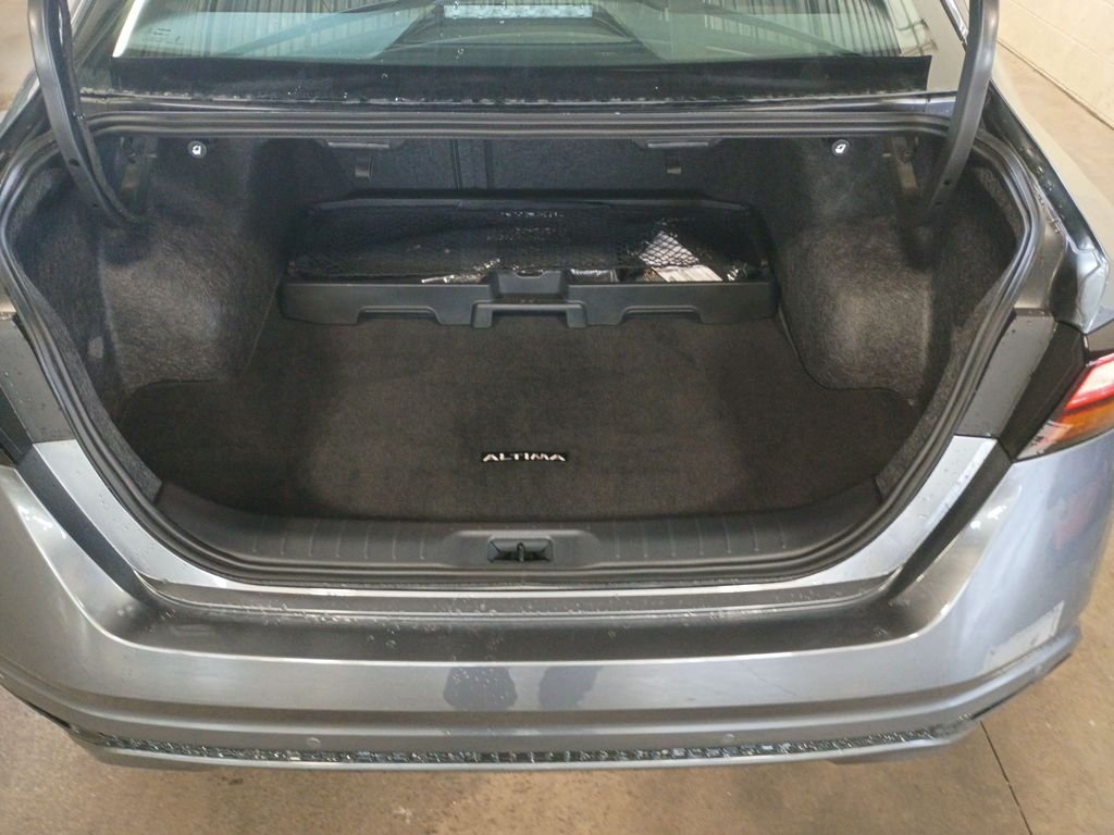 New 2026 Gray Nissan 2.5 SV image 18