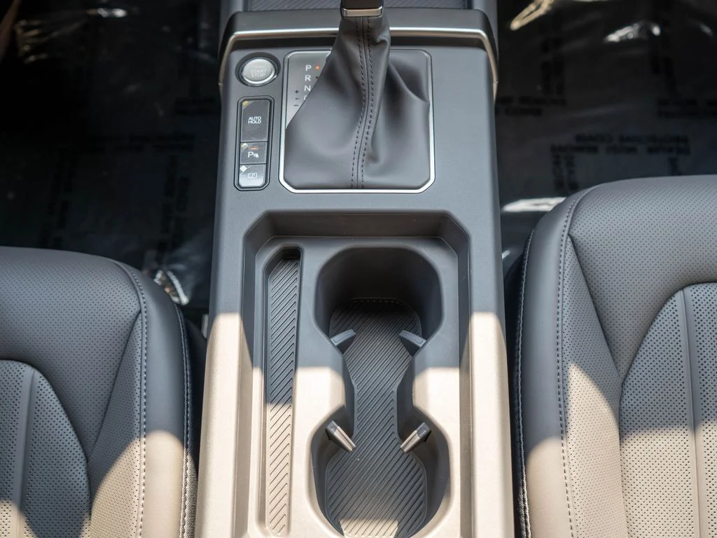 New 2027 Pale Gray Kia X-Line S image 29