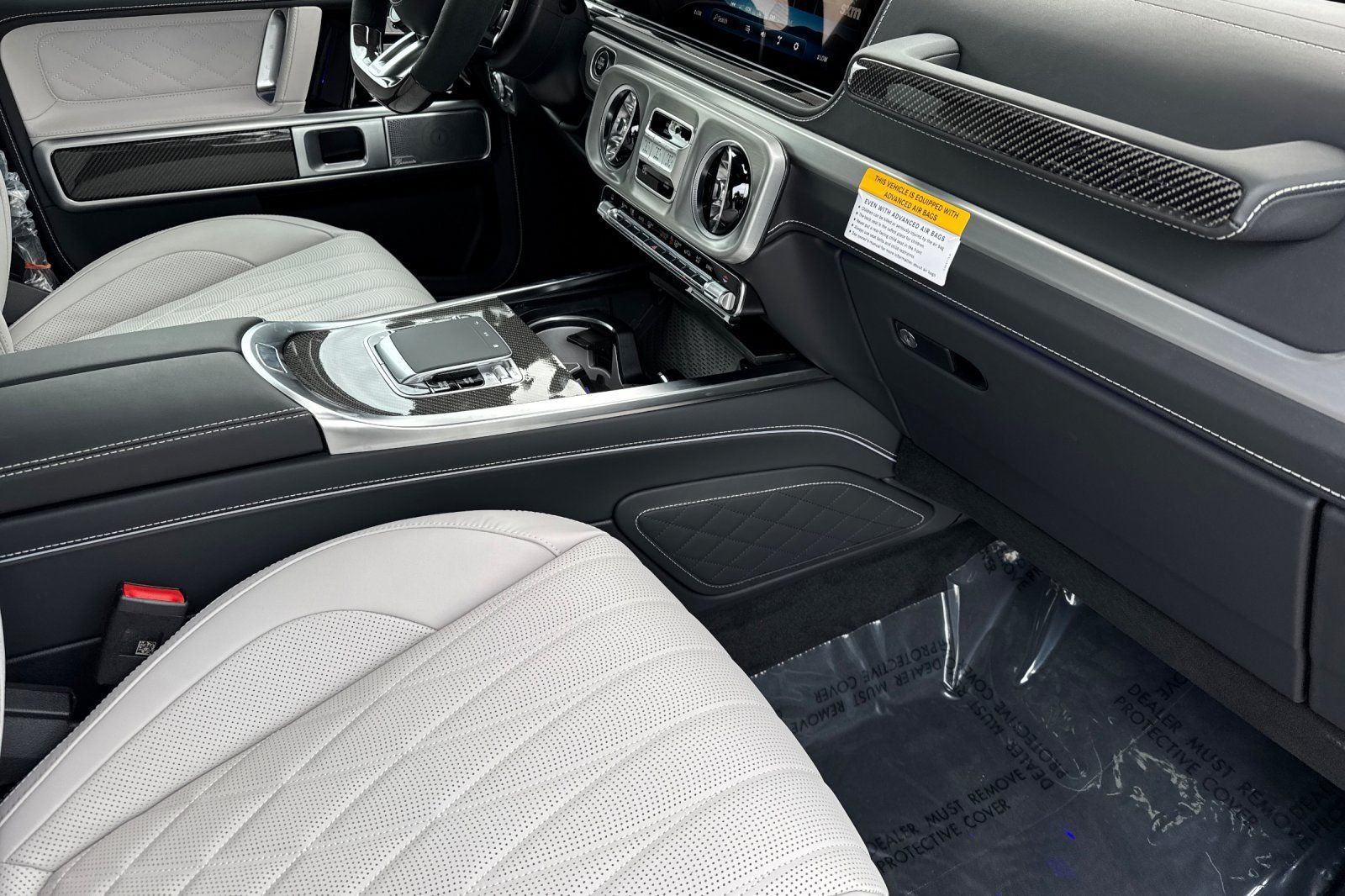 New 2026 MANUFAKTUR Arabian Grey Non- Metallic Mercedes-Benz G 63 AMG® image 9