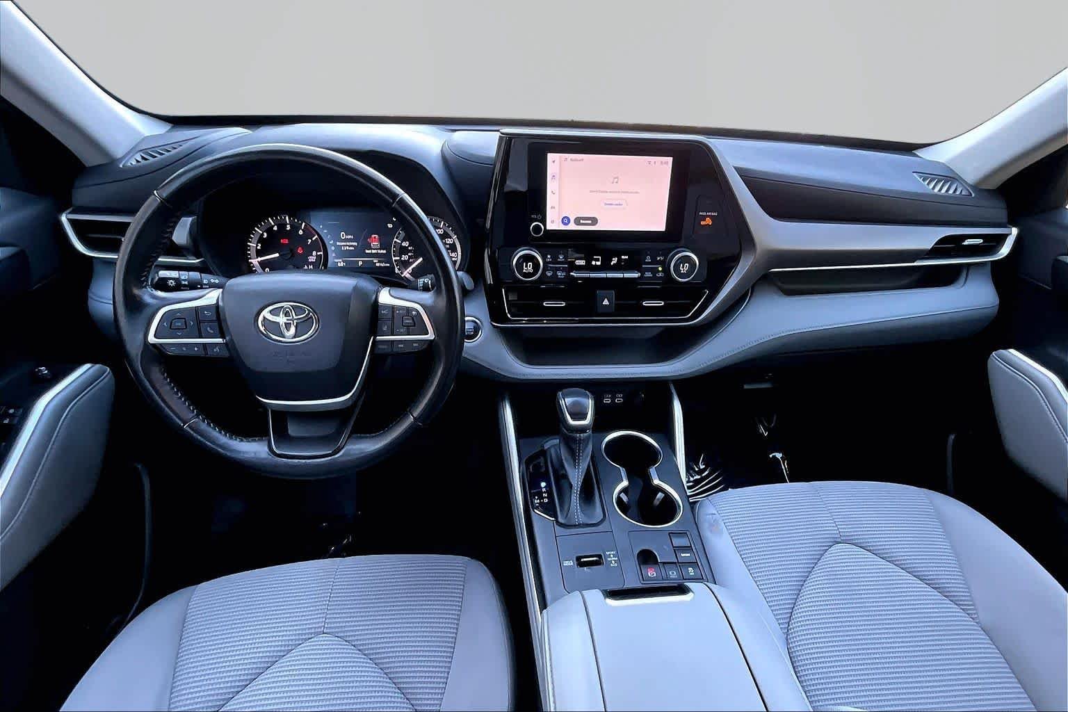 Used 2023 Blueprint Toyota LE image 16
