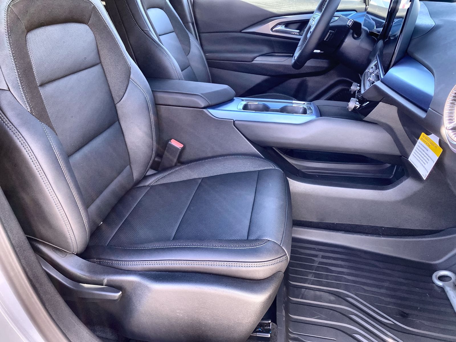 2026 Chevrolet Equinox EV 2LT - Photo 85