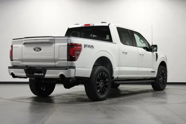 New 2026 Star White Metallic Tri-Coat Ford Lariat® image 30