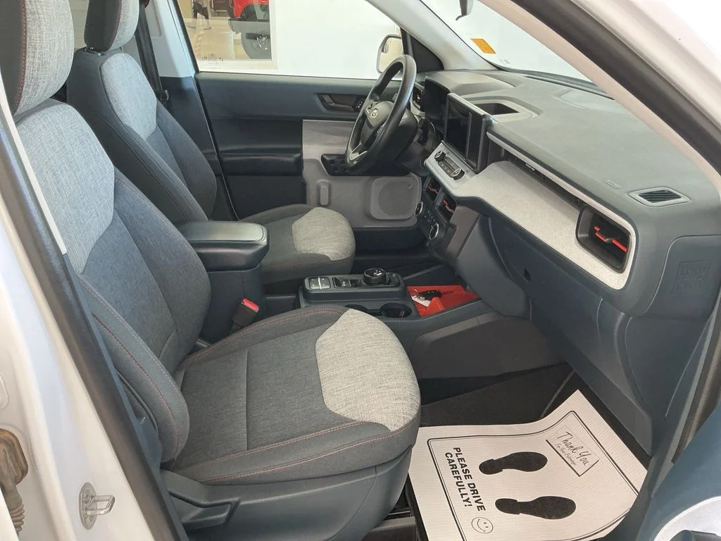 Used 2022 Oxford White Ford XLT image 28