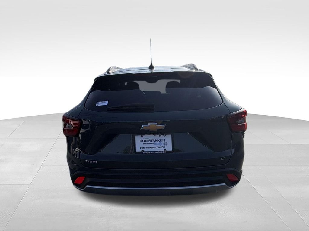 Used 2025 Gray Chevrolet LT image 13