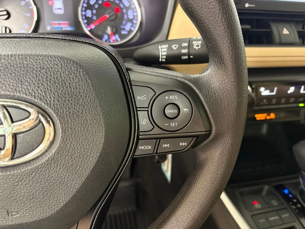 Used 2020 Red Toyota LE image 24