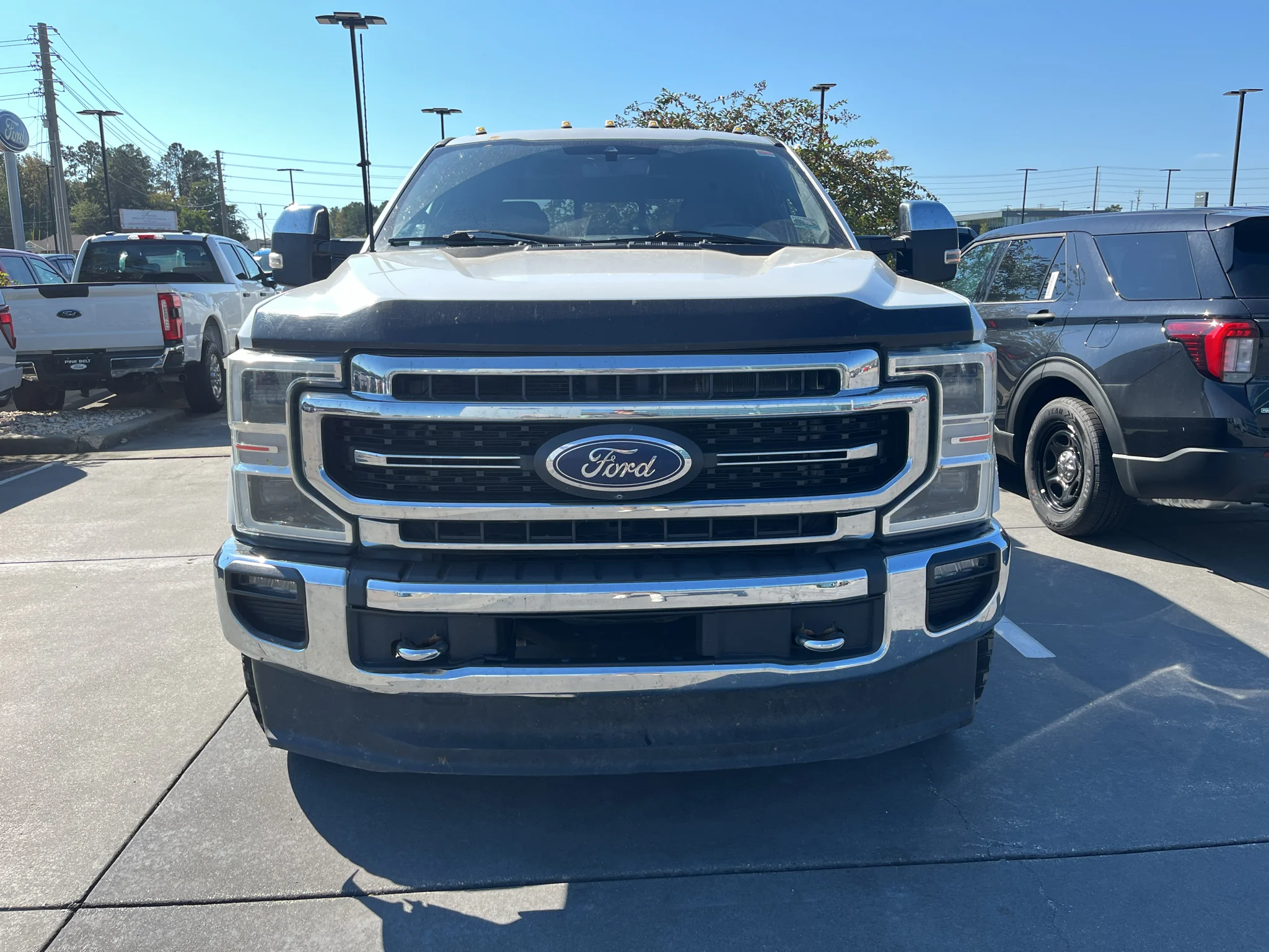 Used 2022 Star White Metallic Tri-Coat Ford LARIAT image 2
