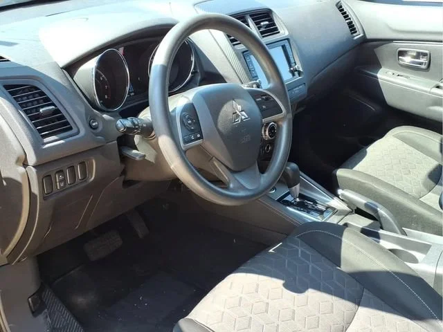 Used 2024  Mitsubishi S image 6